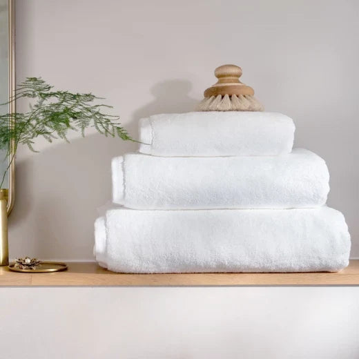 TM Home Luxury White Hotel Towels 140*70 – 100% Egyptian Cotton – Soft, Absorbent, and Durable