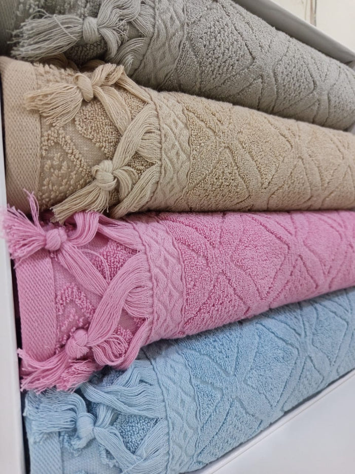 TM Home Premium Cotton Towel Set – 4 Pieces – 60×120 cm – Elegant Colors & Soft Hotel-Feel Finish