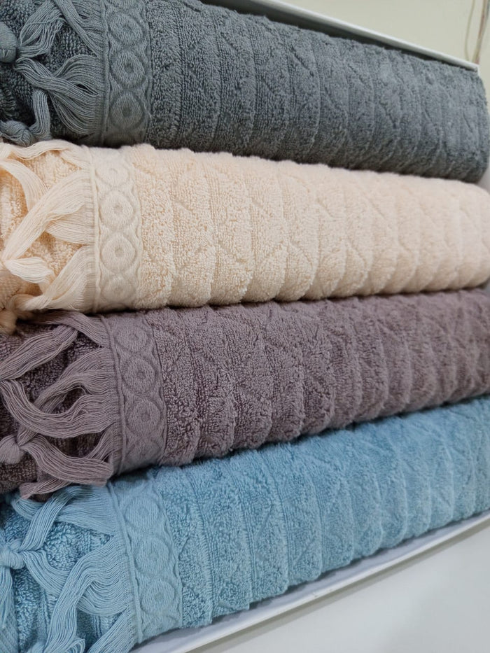 TM Home Premium Cotton Towel Set – 4 Pieces – 60×120 cm – Elegant Colors & Soft Hotel-Feel Finish