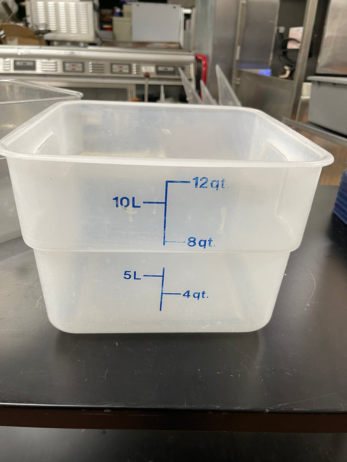 Used Cambro CamSquares 12 Qt. White Square Polyethylene Food Storage Container - TH2